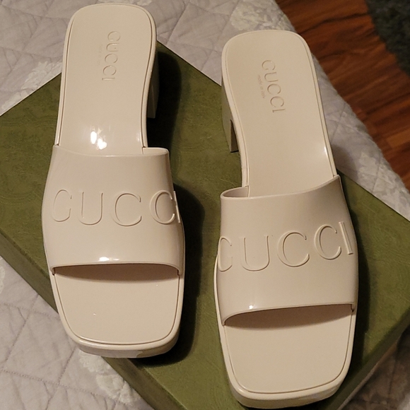 Gucci Shoes - Gucci rubber sandals
